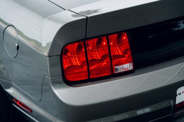 Used 2005 Ford Mustang GT RWD image 16