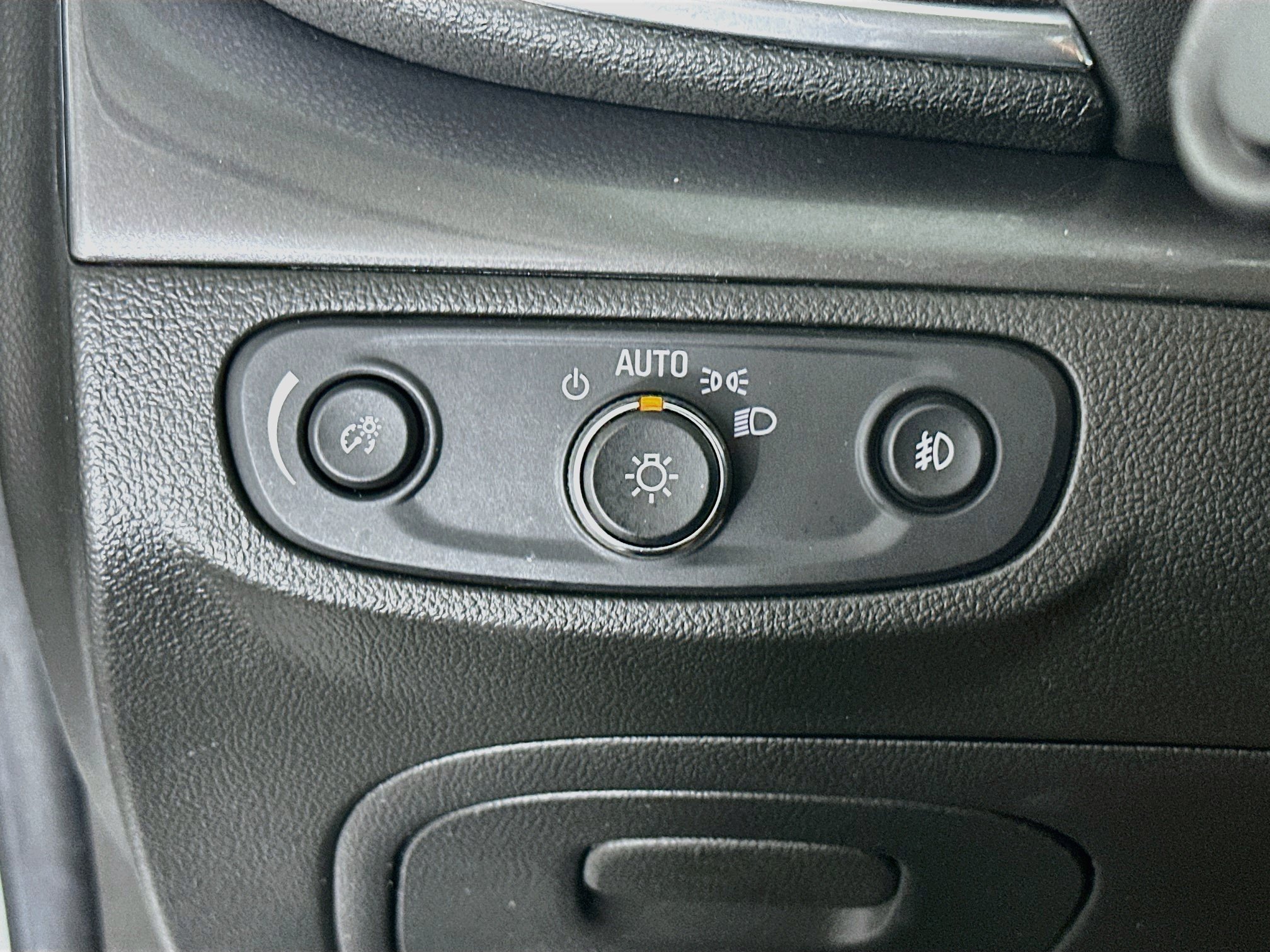 Used 2017 Buick Encore Preferred FWD image 17