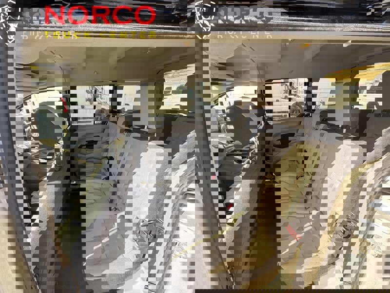 Used 2018 Ford Transit Connect XLT image 15