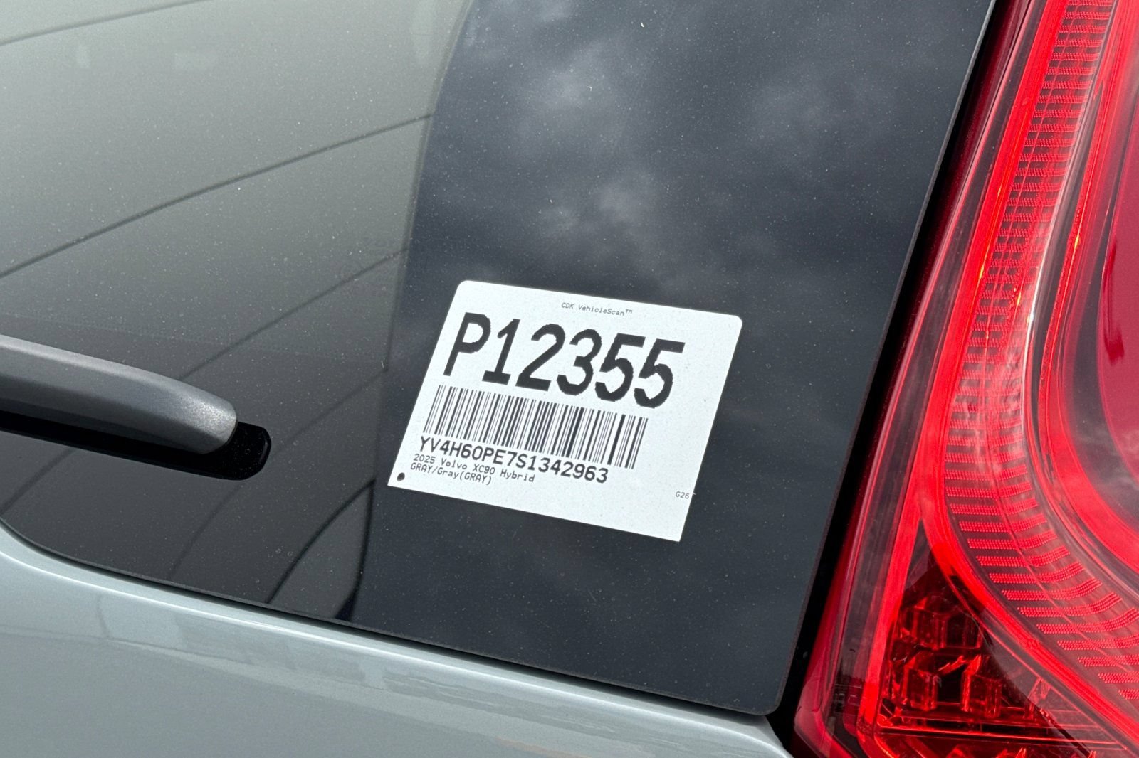 Used 2025 Volvo XC90 T8 Plus w/ Protection Package Premier AWD/4WD image 35