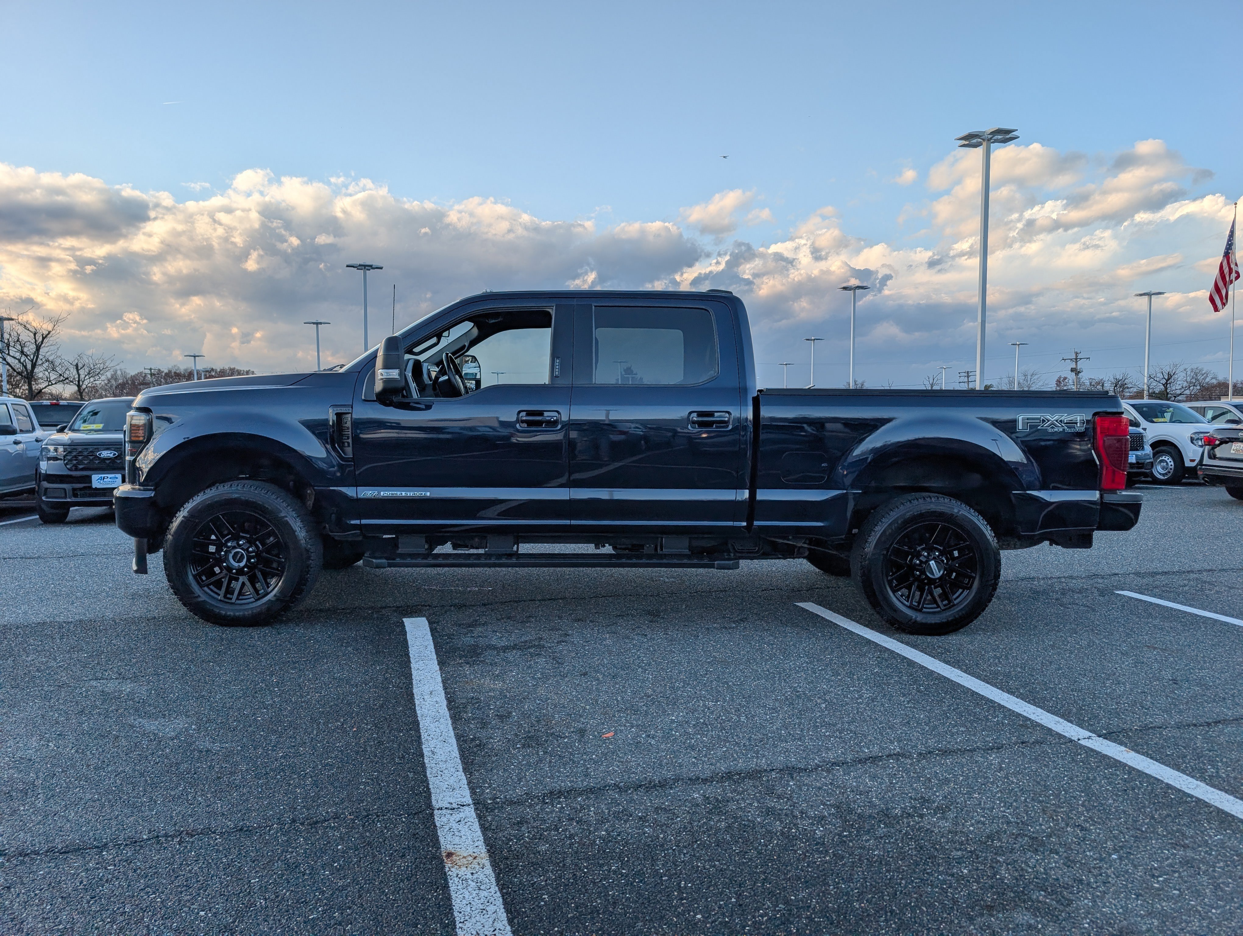 Used 2022 Ford F250 Lariat w/ Black Appearance Package image 6