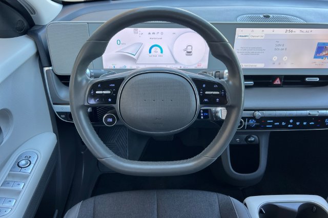 Used 2024 Hyundai Ioniq 5 SEL RWD image 16