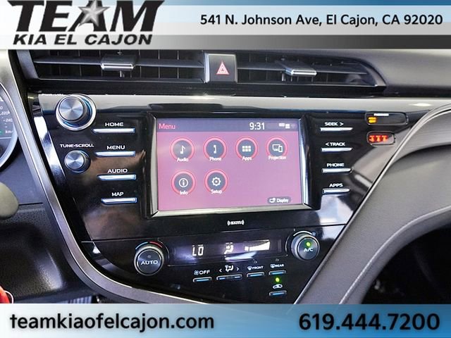 Used 2020 Toyota Camry SE w/ Carpet Mat Package image 25