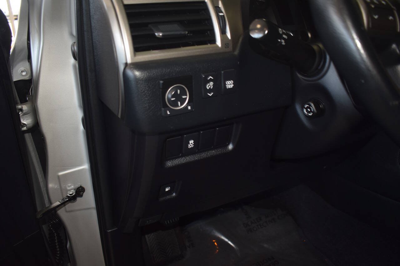 Used 2014 Lexus GX 460 AWD/4WD image 28