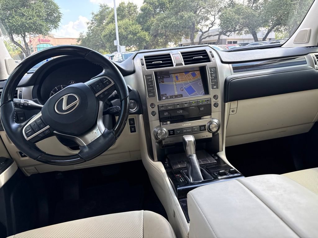 Certified 2020 Lexus GX 460 Premium w/ Premium Package AWD/4WD image 18