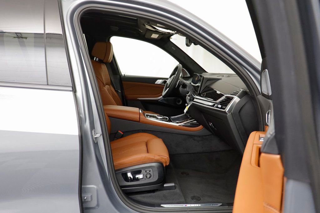 New 2026 BMW X7 M60i image 21