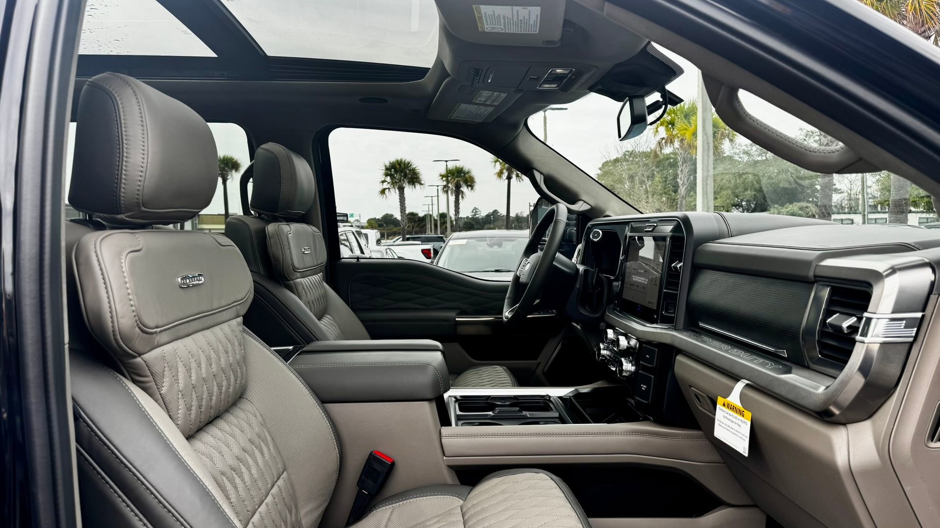 New 2026 Ford F350 Platinum w/ Platinum Plus Package image 40