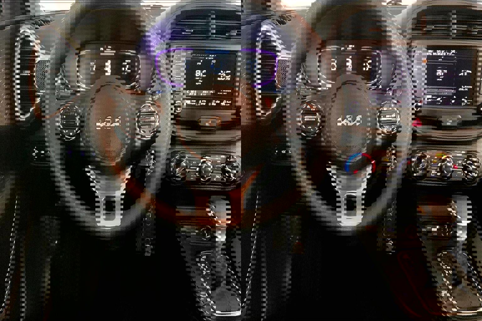 Used 2025 Kia Soul LX w/ LX Technology Package image 5