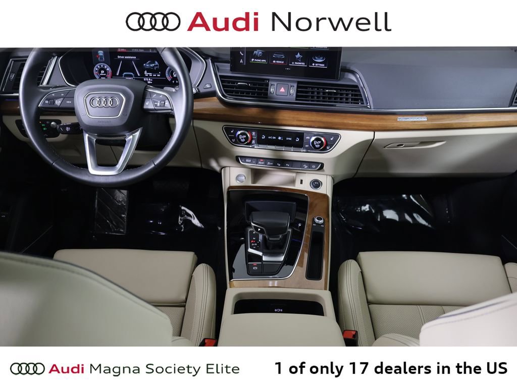 Used 2021 Audi Q5 Prestige w/ Prestige Package image 25