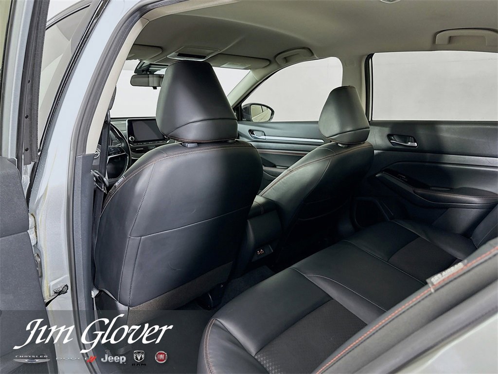 Used 2023 Nissan Altima 2.5 SR image 14