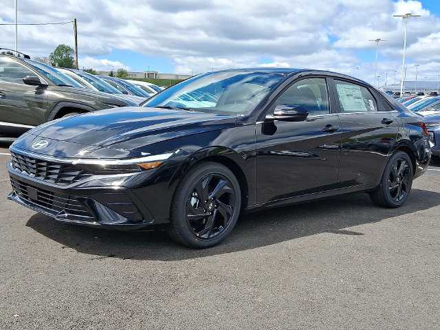 New 2026 Hyundai Elantra SEL Sport Premium w/ Cargo Package FWD image 2