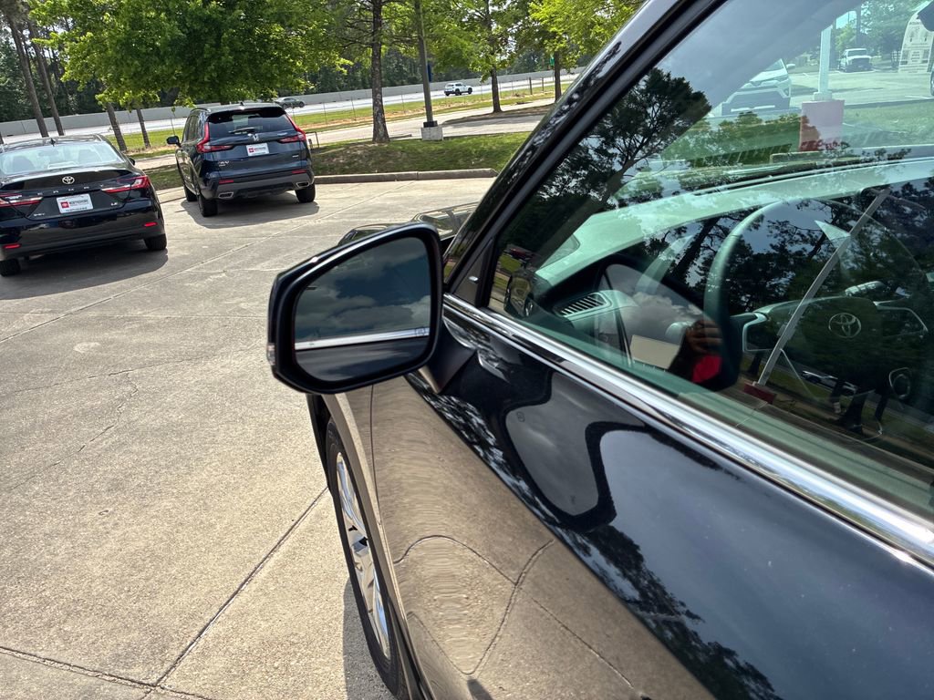 New 2026 Toyota Grand Highlander Limited image 14