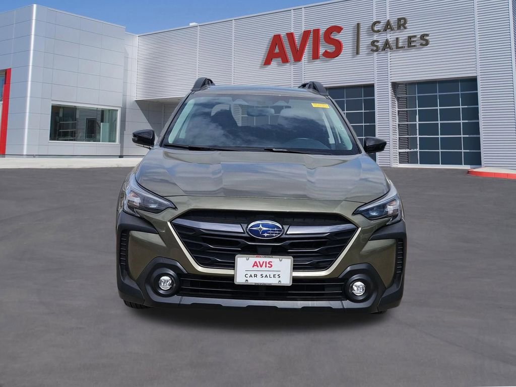 Used 2025 Subaru Outback Premium image 10