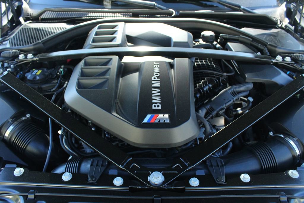Used 2022 BMW M4 Coupe w/ Executive Package image 3