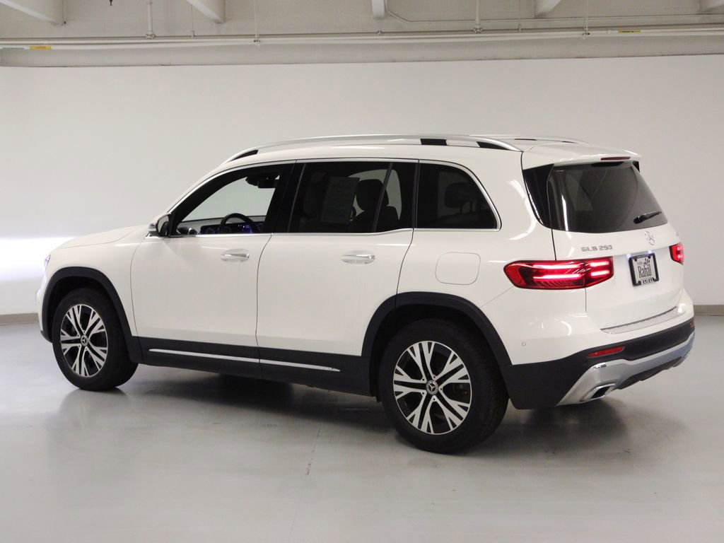 Certified 2025 Mercedes-Benz GLB 250 4MATIC image 8