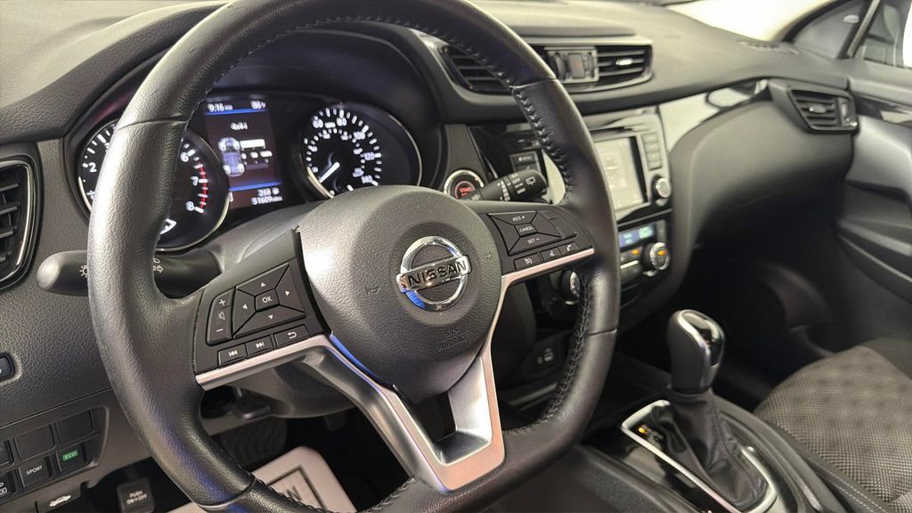 Used 2022 Nissan Rogue Sport SV AWD/4WD image 22