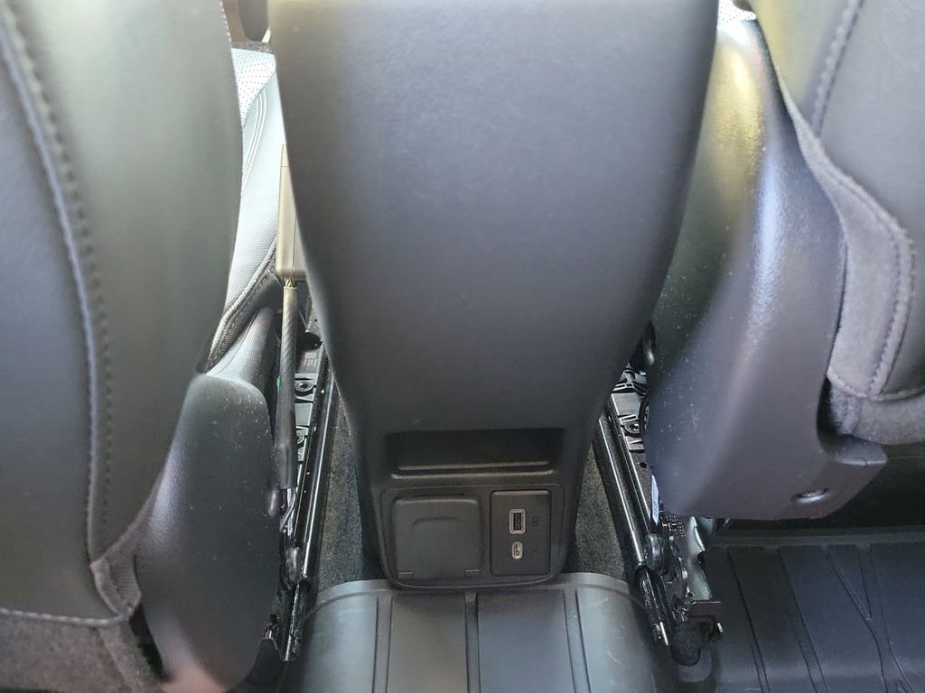 Used 2023 Buick Encore GX Essence w/ Experience Buick Package image 12