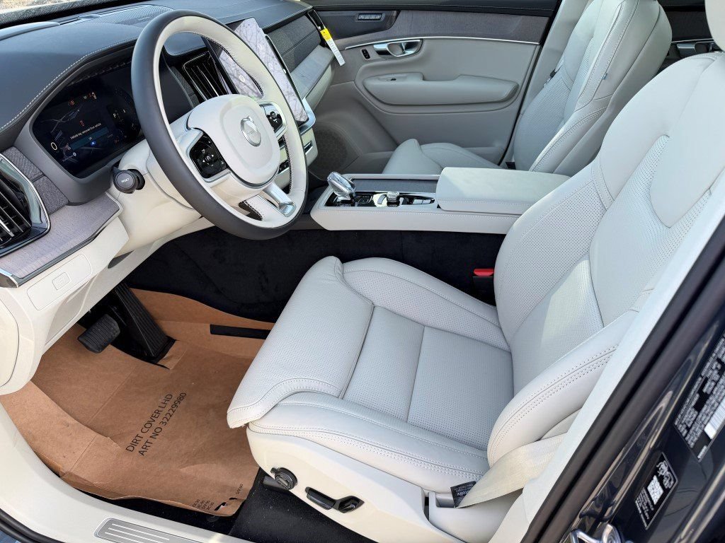 New 2026 Volvo XC90 B6 Ultra w/ Protection Package AWD/4WD image 20
