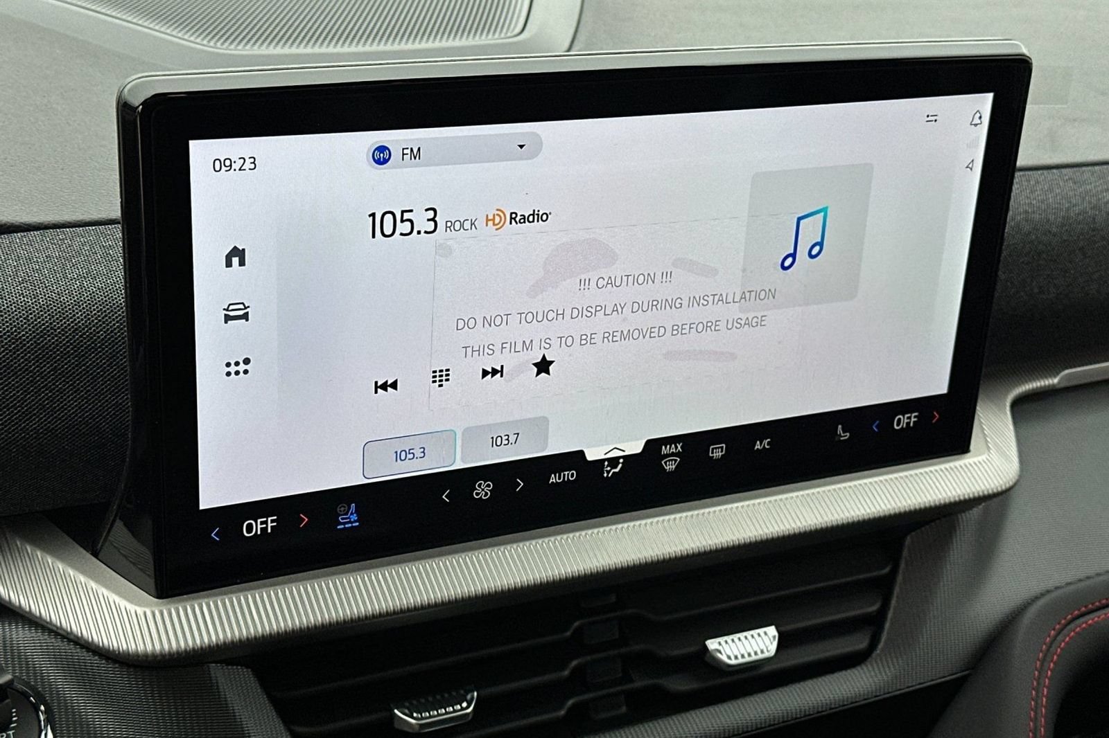 New 2025 Ford Explorer ST-Line w/ Premium Package RWD image 26