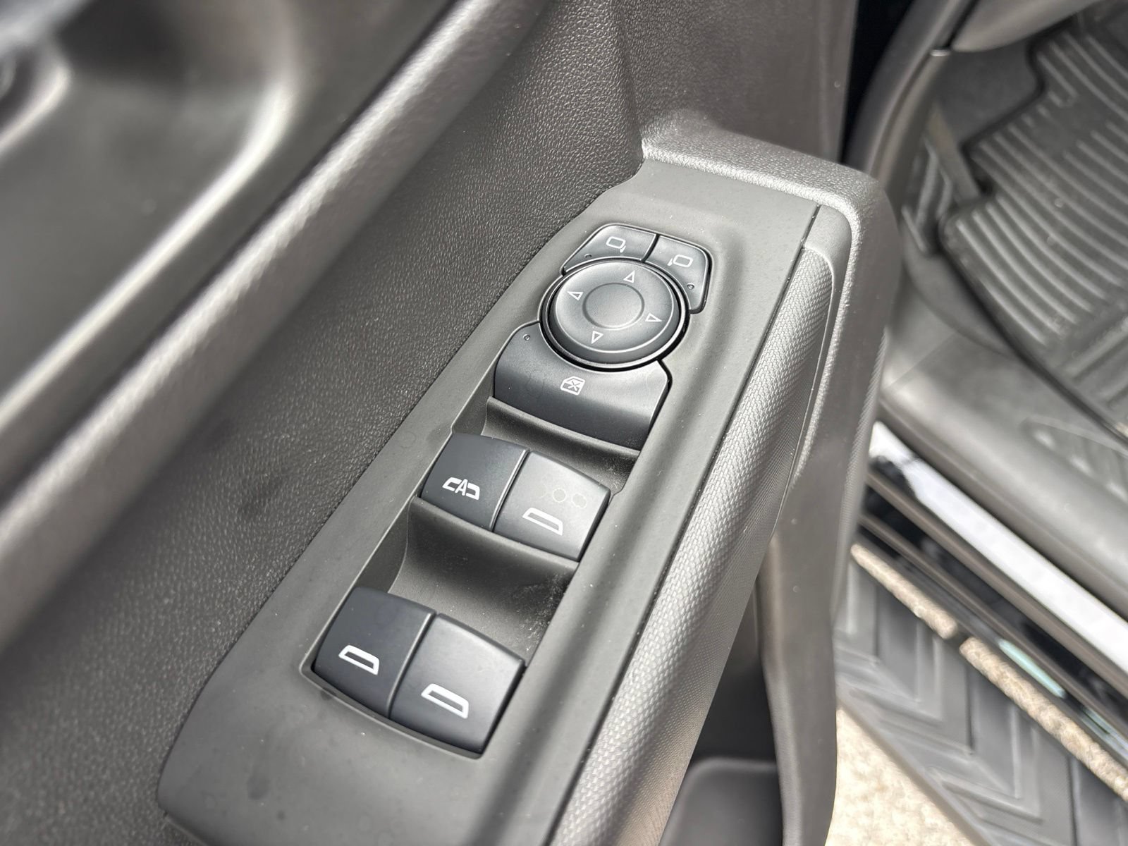 Used 2024 Chevrolet Silverado 1500 Custom w/ LPO, Dark Essentials Package AWD/4WD image 11