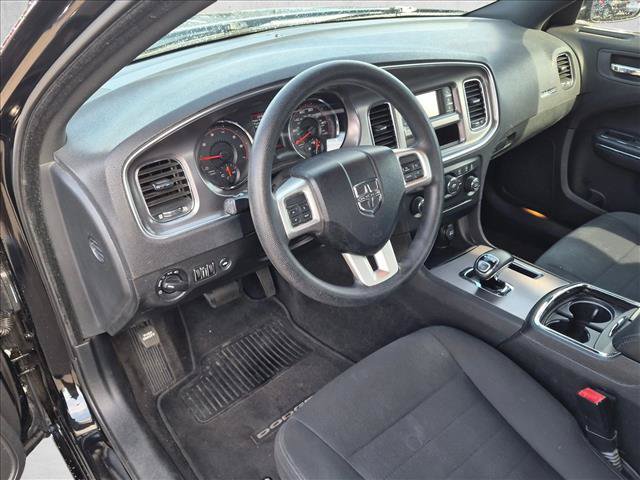 Used 2012 Dodge Charger SE RWD image 9