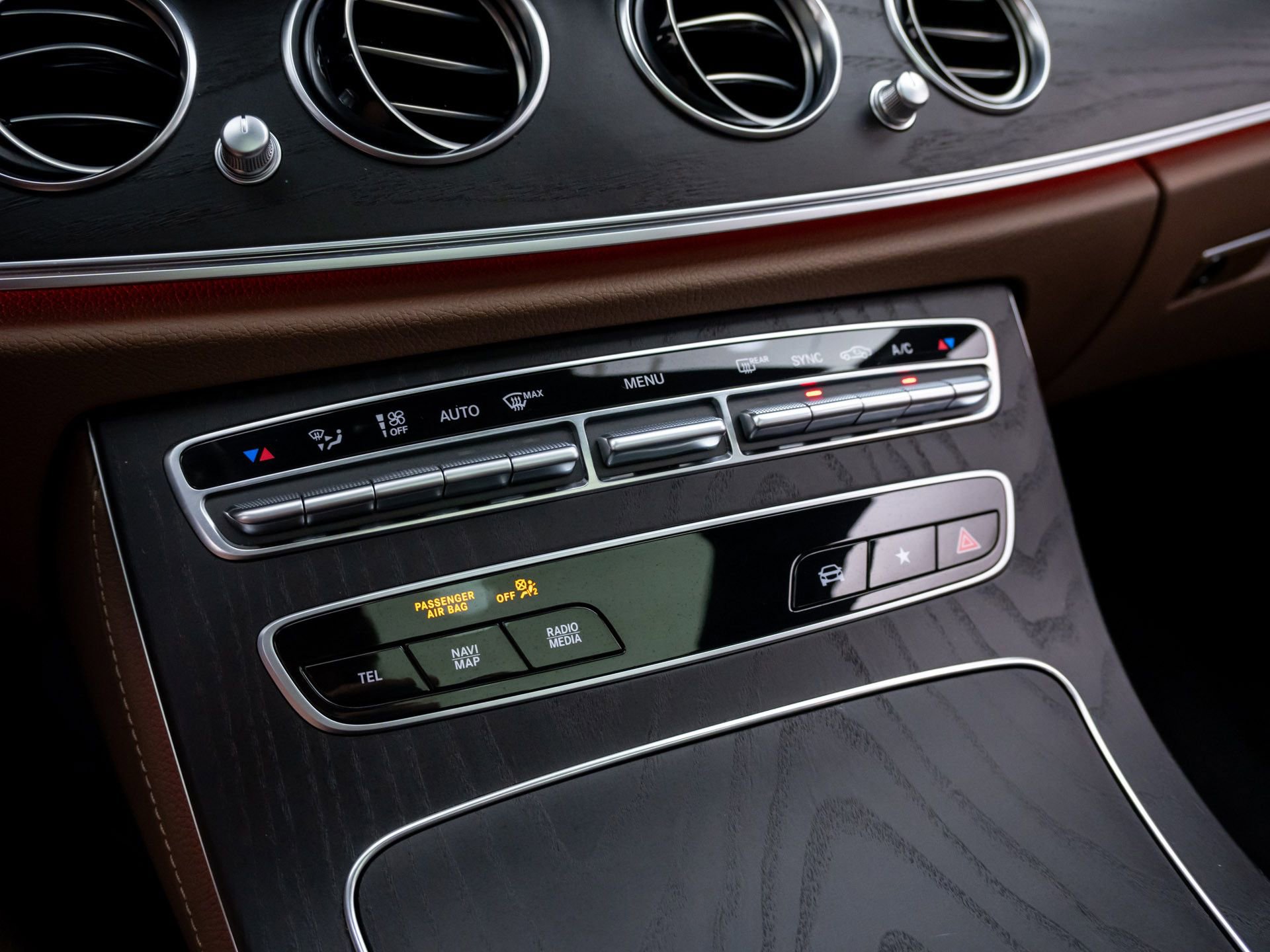 Used 2021 Mercedes-Benz E 350 4MATIC Sedan image 27