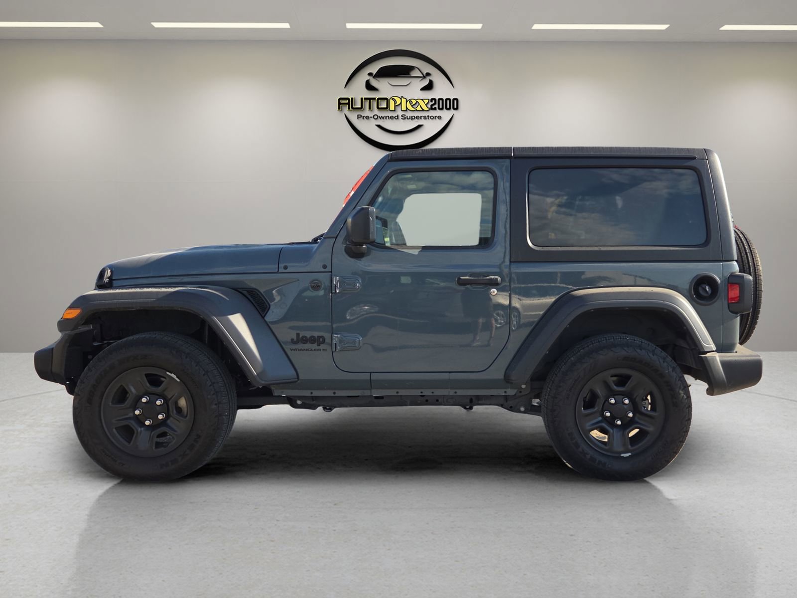 Used 2024 Jeep Wrangler Sport image 4