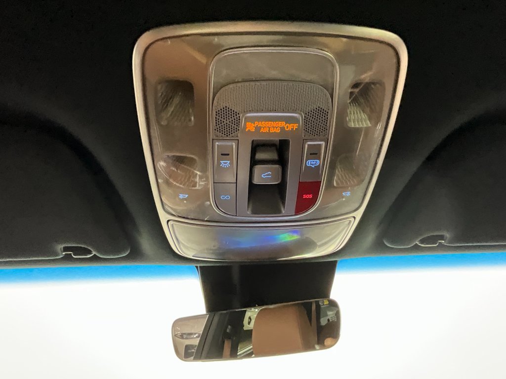 Used 2023 Genesis GV70 2.5T w/ Advanced Package image 13