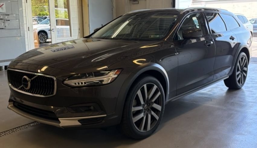 Certified 2022 Volvo V90 B6 Cross Country