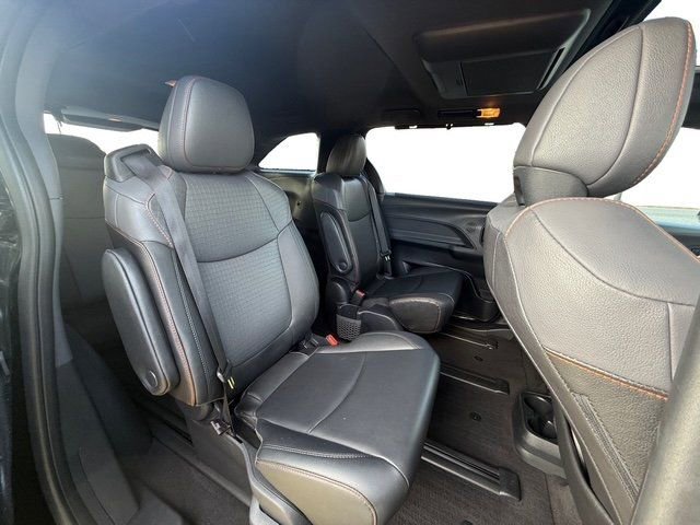 Used 2022 Toyota Sienna XSE w/ XSE Plus Package image 21