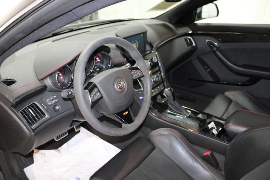 Used 2015 Cadillac CTS V RWD image 19