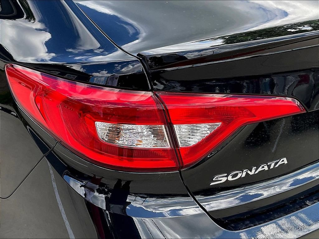 Used 2017 Hyundai Sonata Sport w/ Value Edition Package 02 FWD image 22