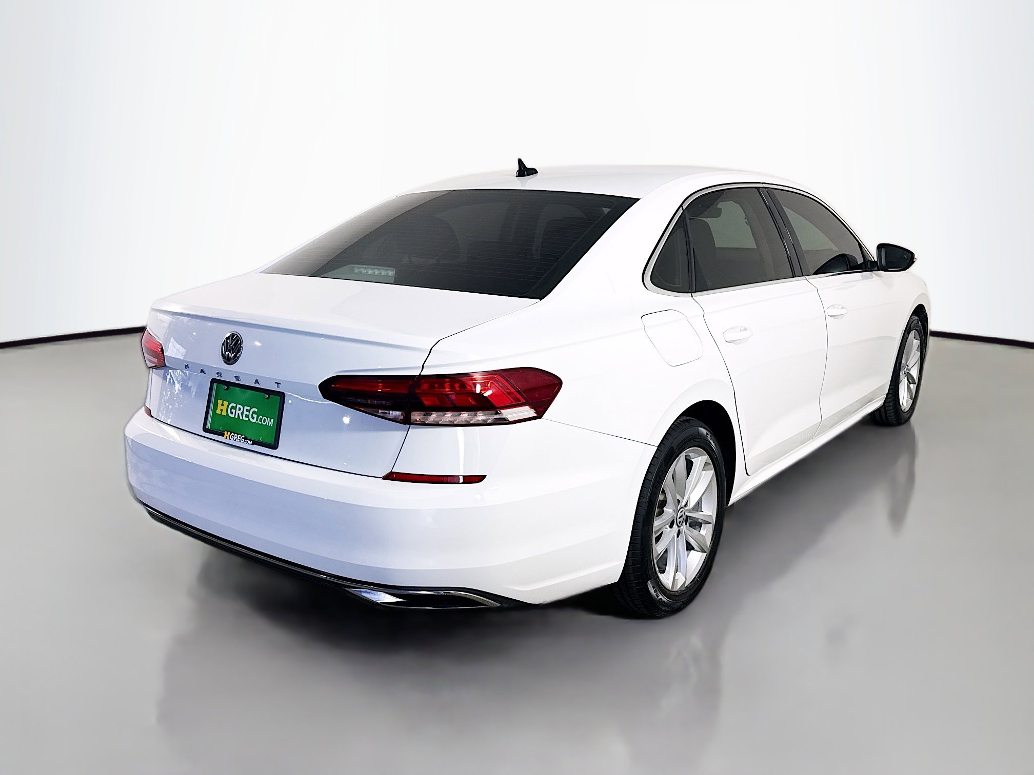 Used 2020 Volkswagen Passat 2.0T SE image 10