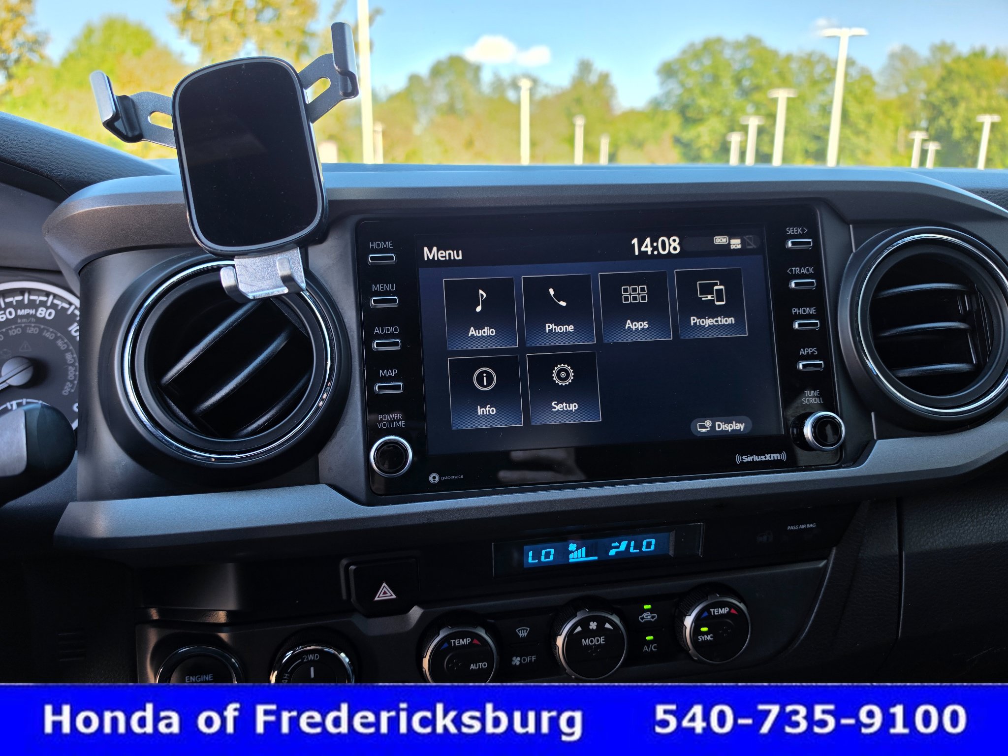 Used 2023 Toyota Tacoma TRD Sport w/ Technology Package AWD/4WD image 37