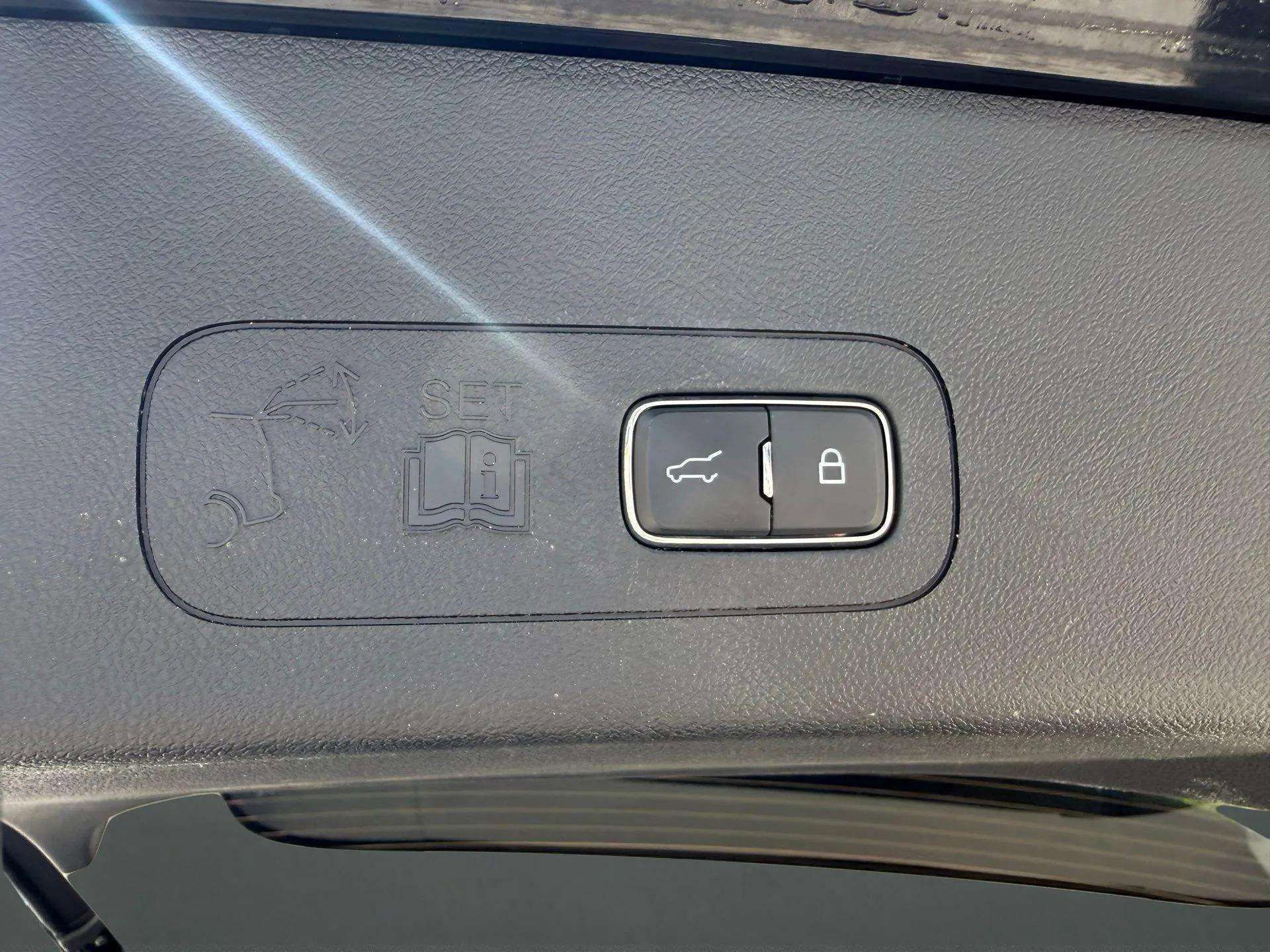 Used 2025 Lincoln Aviator Reserve w/ Illumination Package image 25