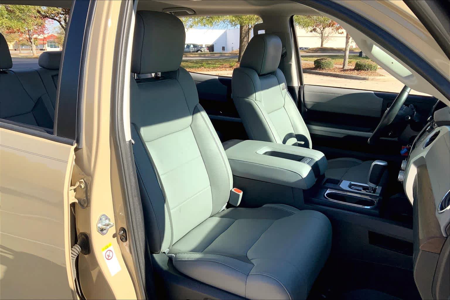 Used 2019 Toyota Tundra Limited w/ TRD Off Road Package AWD/4WD image 9