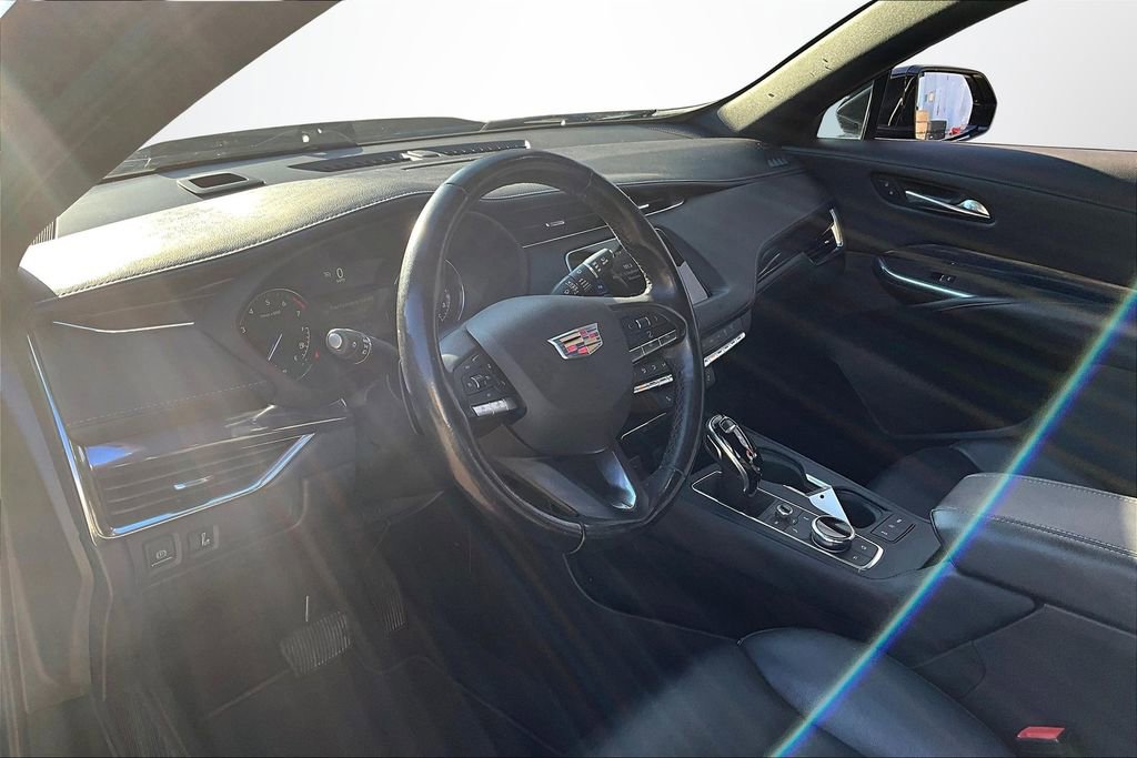 Used 2021 Cadillac XT4 Luxury image 17