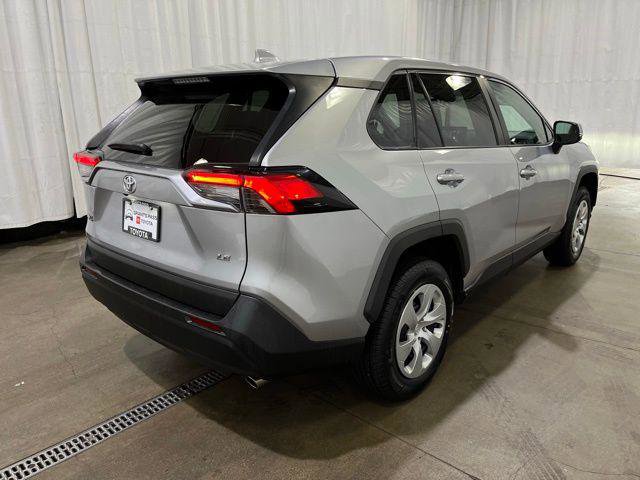 Certified 2022 Toyota RAV4 LE FWD image 4