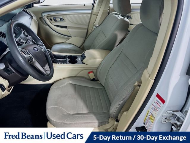 Used 2018 Ford Taurus SE FWD image 17