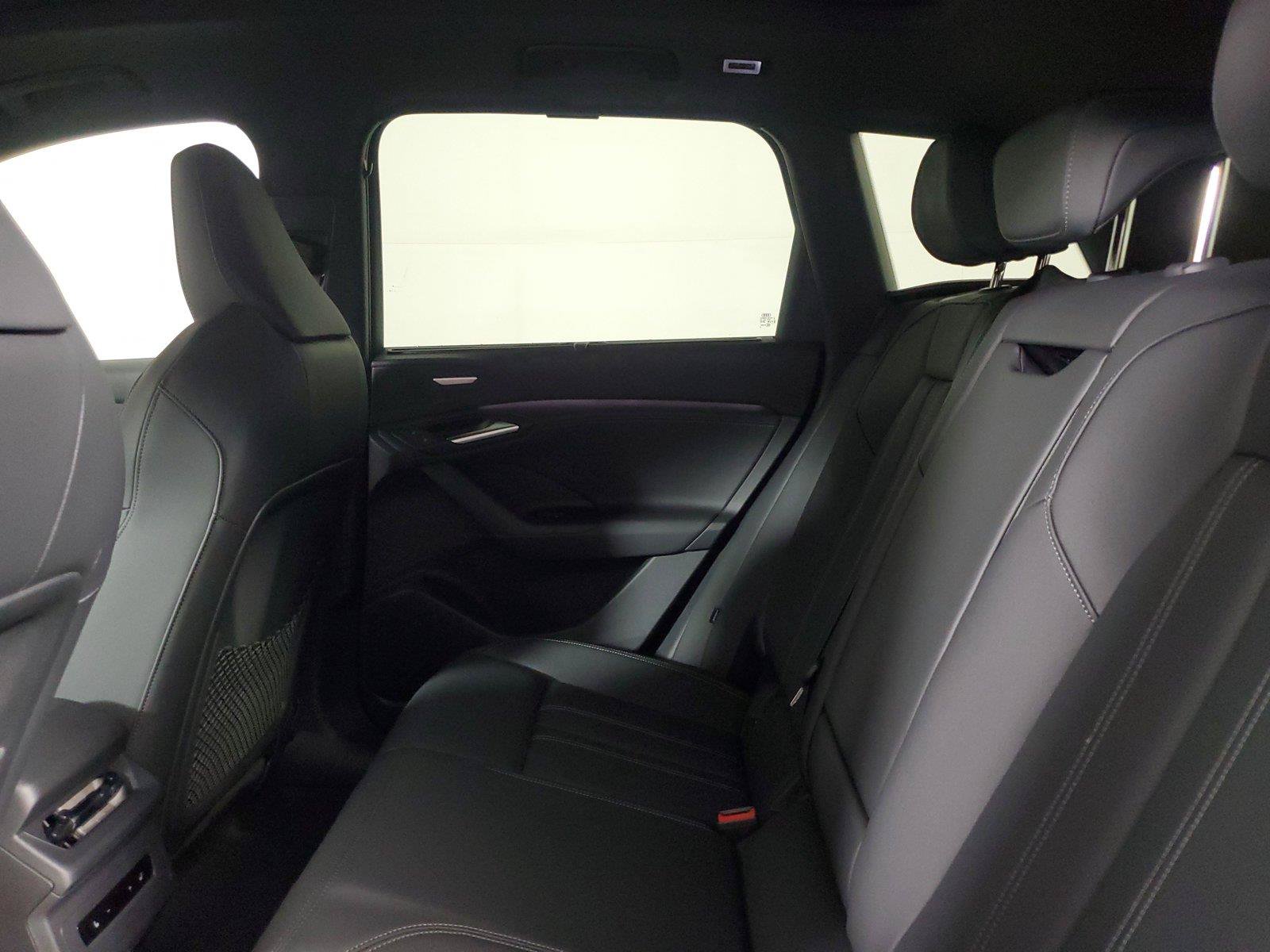 New 2027 Audi Q6 e-tron Premium Plus AWD/4WD image 13