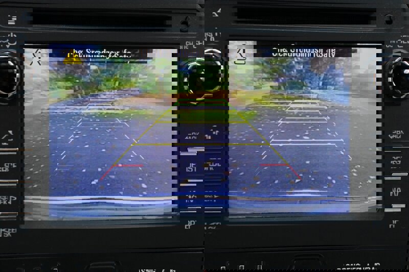 Used 2014 Chevrolet Traverse LT w/ LPO, 'HIT The Road' Package image 9