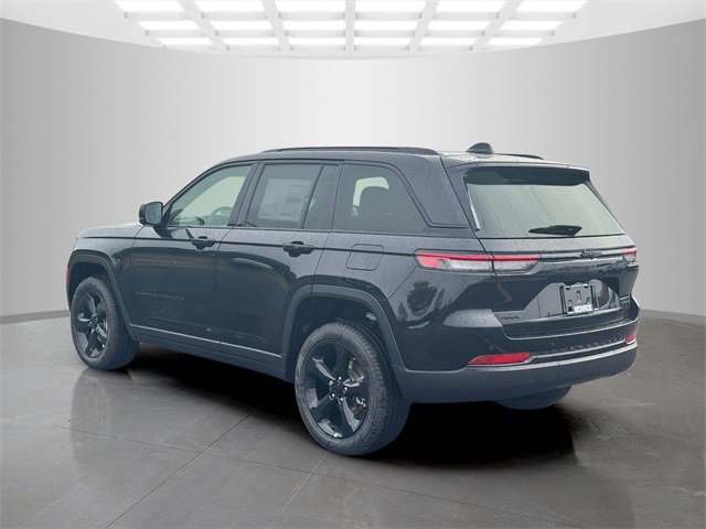 New 2025 Jeep Grand Cherokee Limited image 7