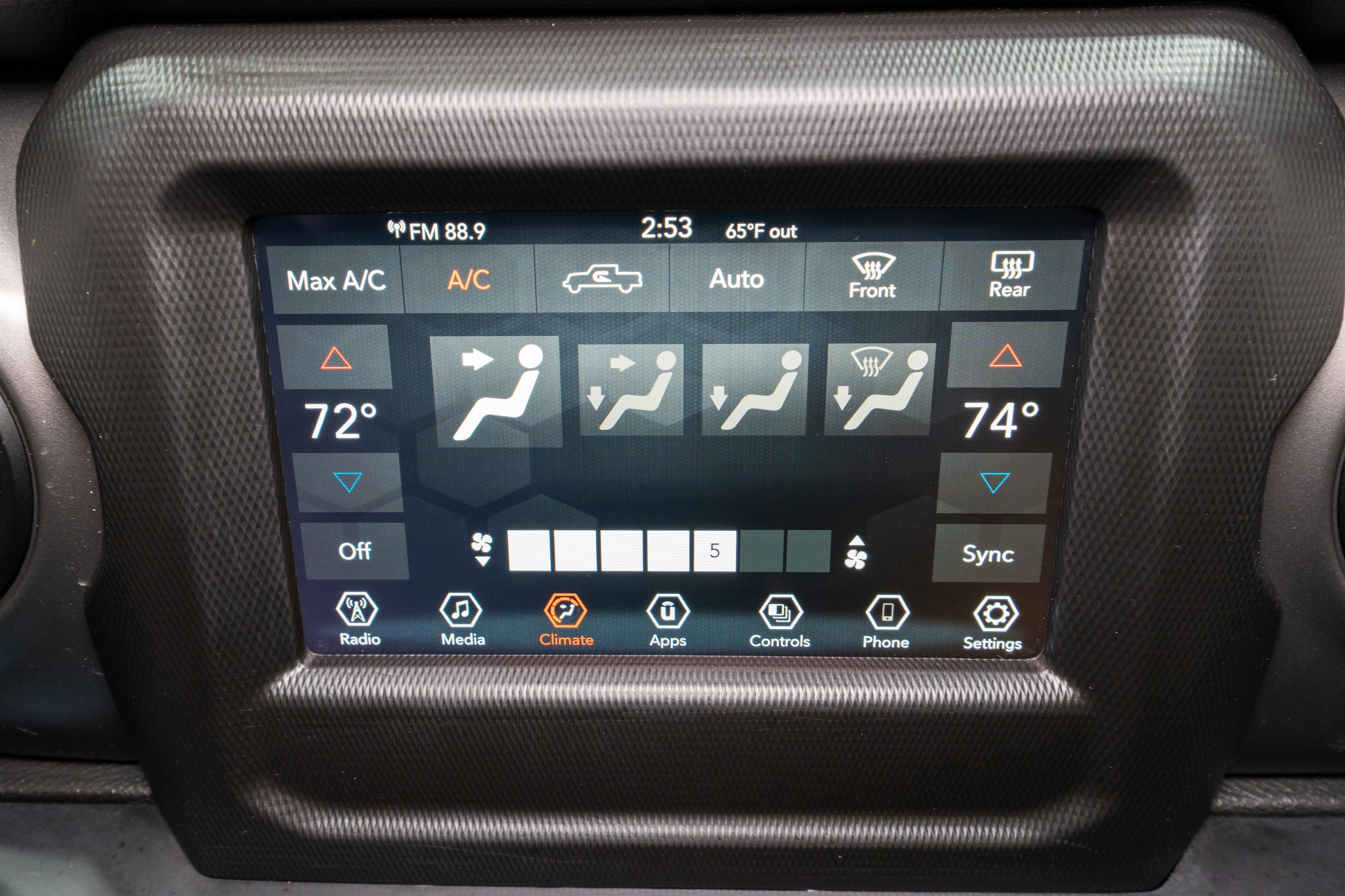 Used 2022 Jeep Gladiator Sport image 16