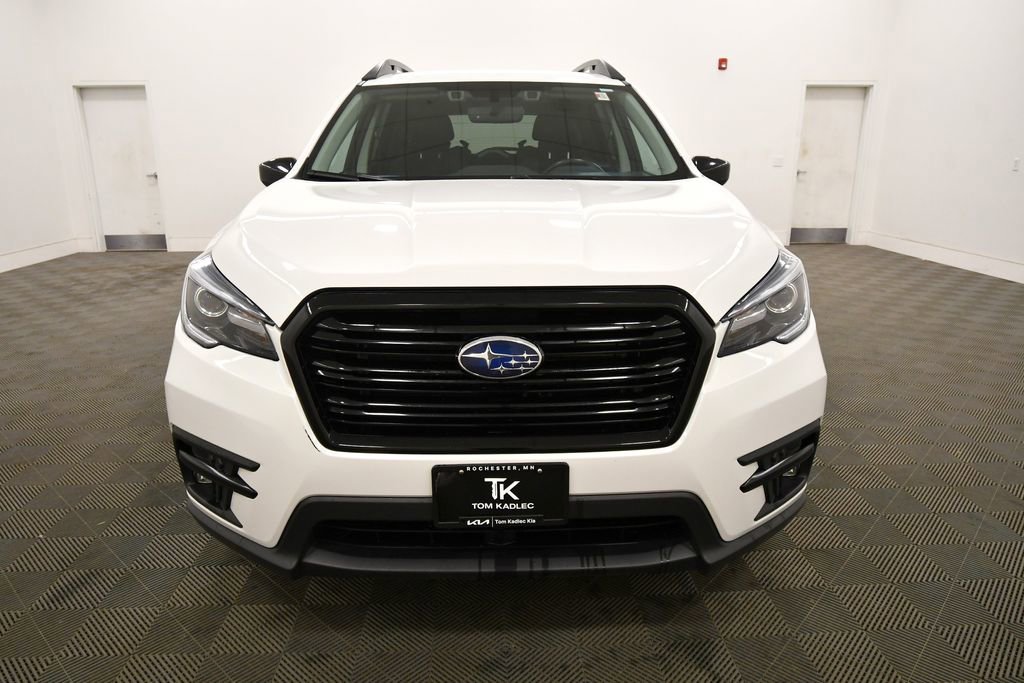 Used 2022 Subaru Ascent Onyx Edition image 8