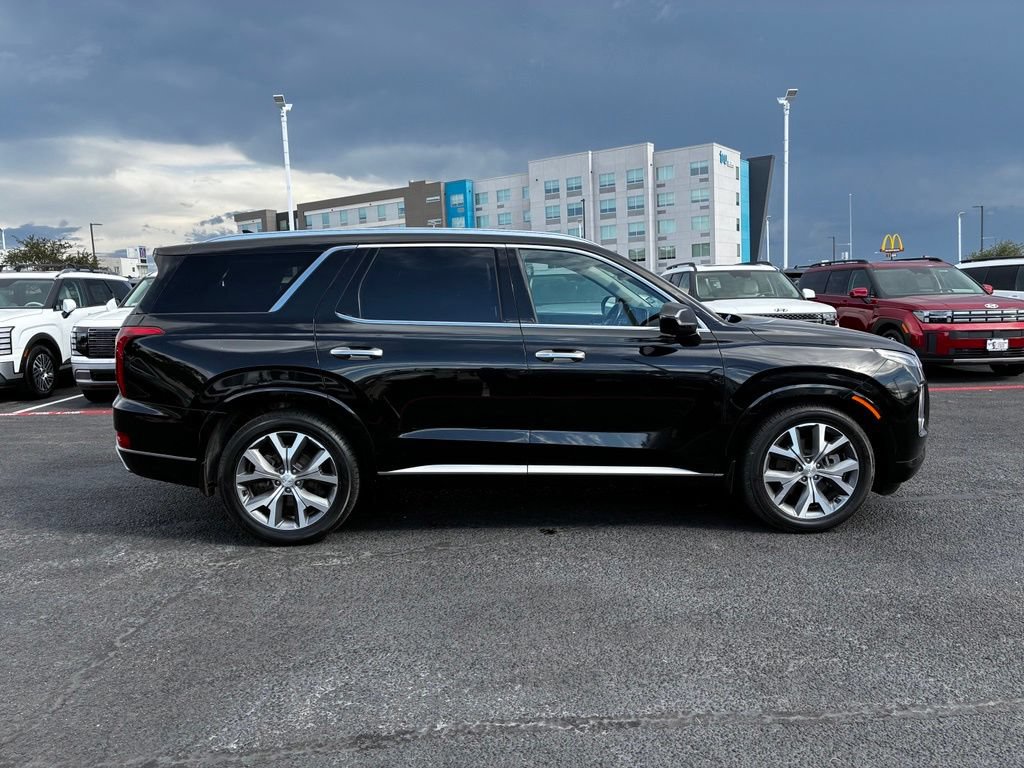 Used 2022 Hyundai Palisade Limited FWD image 6
