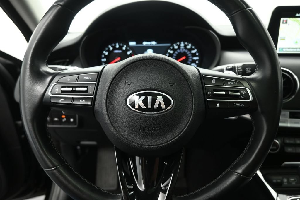Used 2019 Kia Stinger Premium RWD image 11