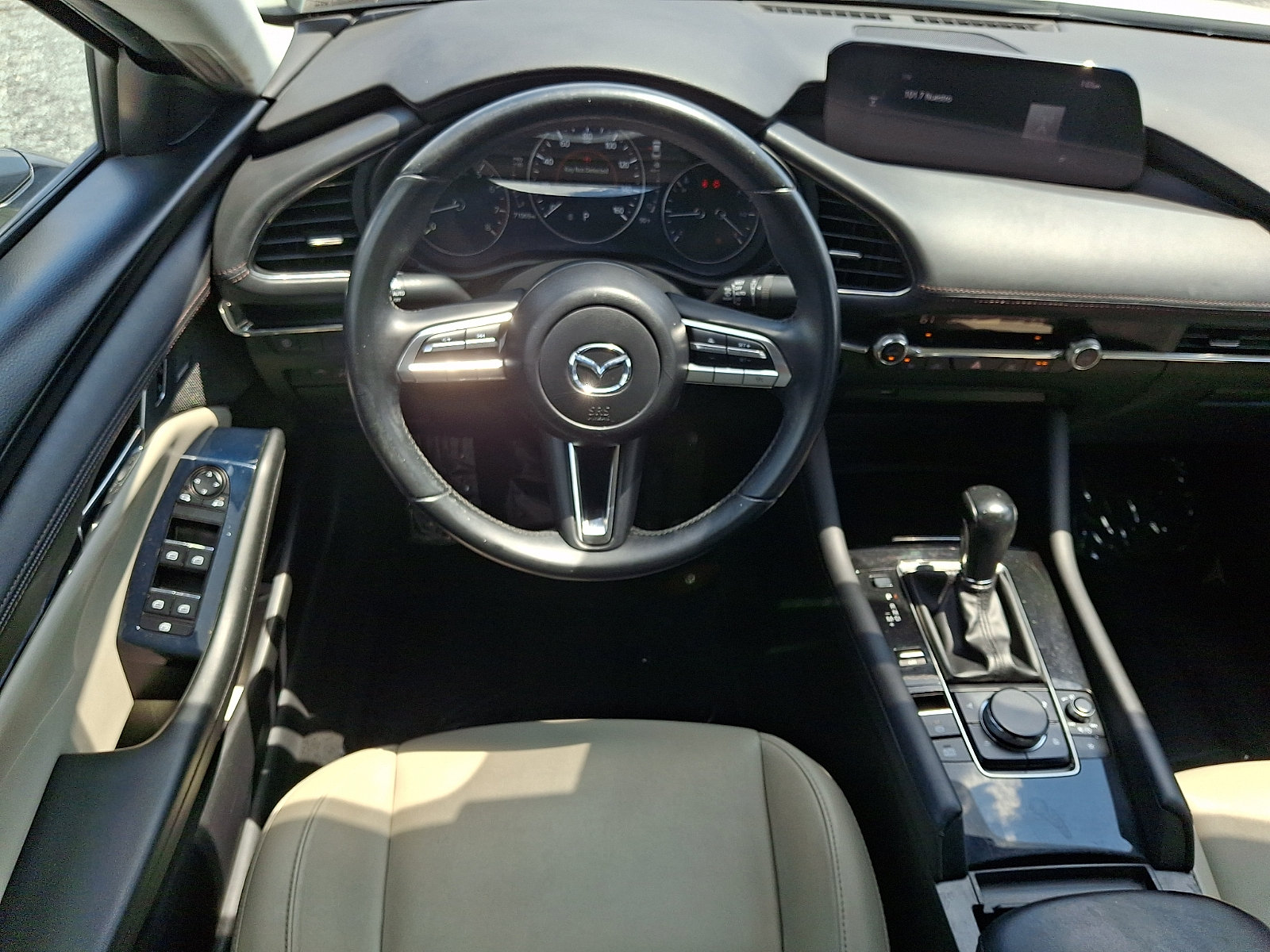 Used 2019 MAZDA MAZDA3 Sedan w/ Preferred Package FWD image 11