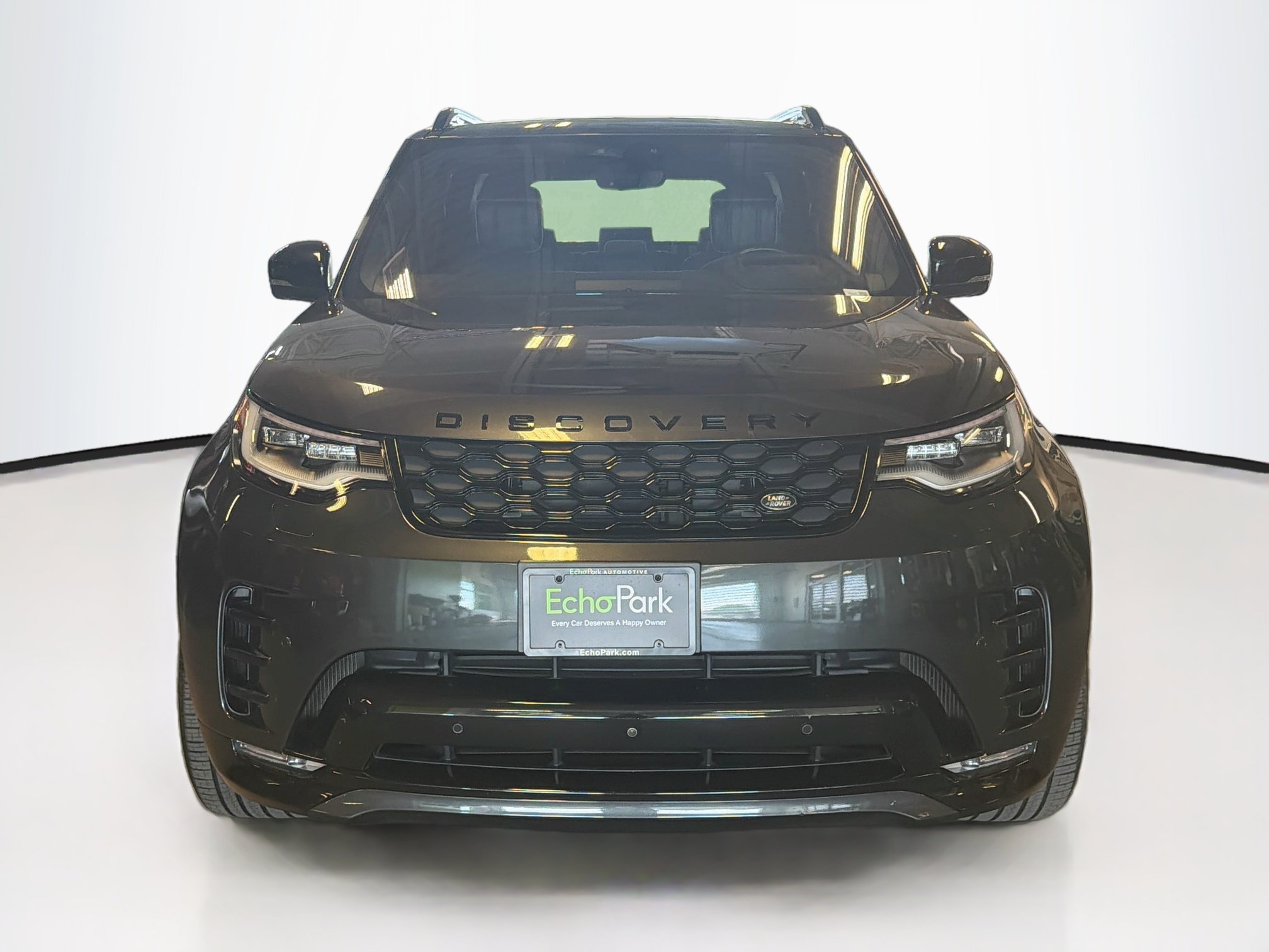 Used 2022 Land Rover Discovery HSE R-Dynamic AWD/4WD image 2