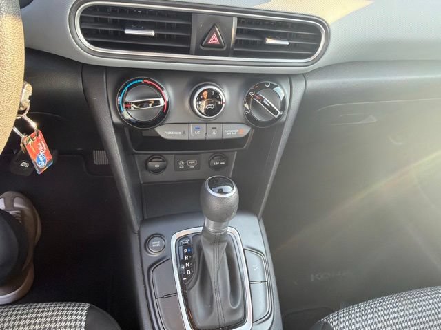 Used 2020 Hyundai Kona SE FWD image 13
