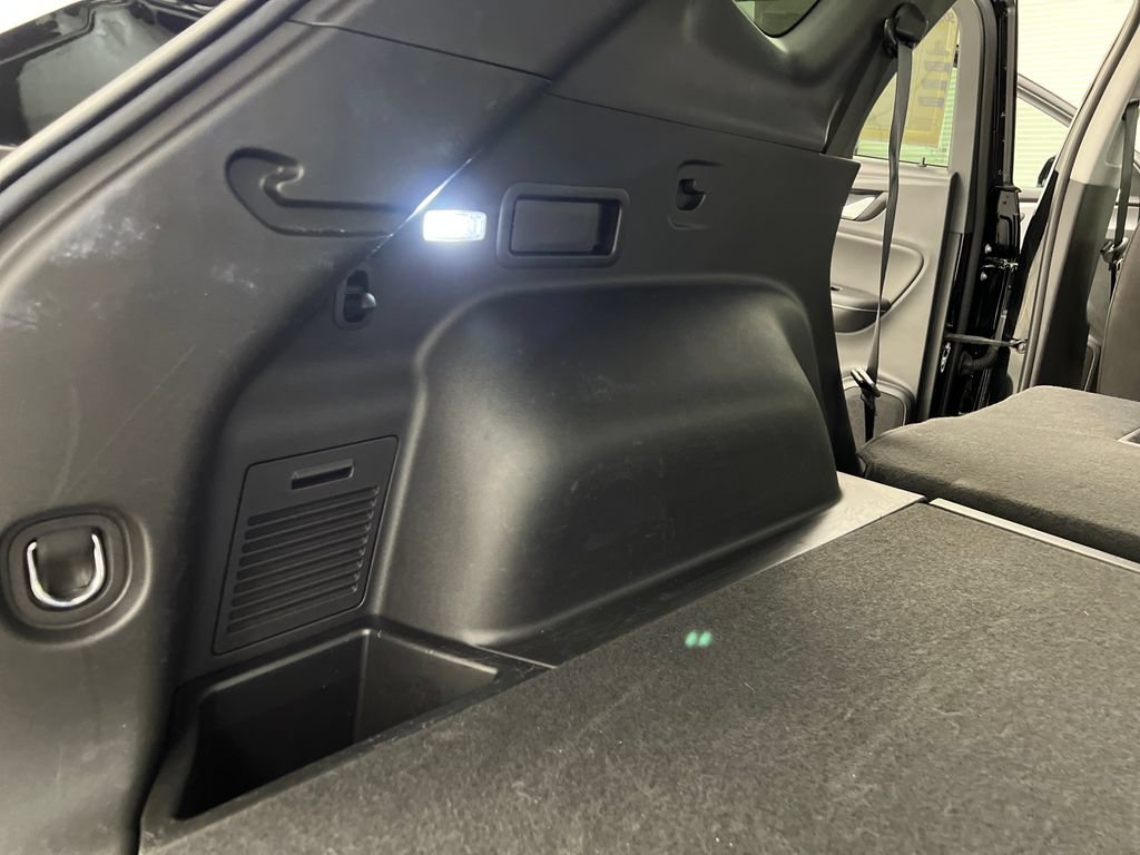 Used 2025 Chevrolet Blazer LT FWD image 37